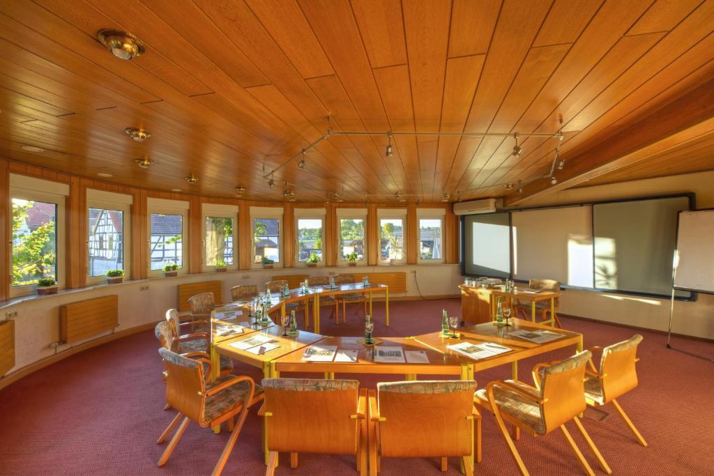Adler Golf-& Tagungshotel Harth-Poellnitz Ngoại thất bức ảnh